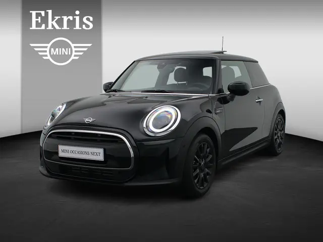 MINI 3-Deurs Cooper 2024 Benzine