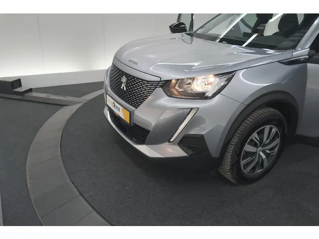 Peugeot e-2008 EV Active 50 kWh 2022 Elektrisch 14