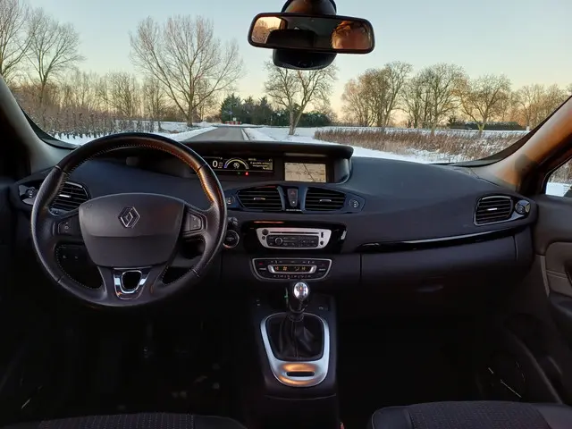 Renault Grand Scénic 1.5 dCi Bose 2014 Diesel 29