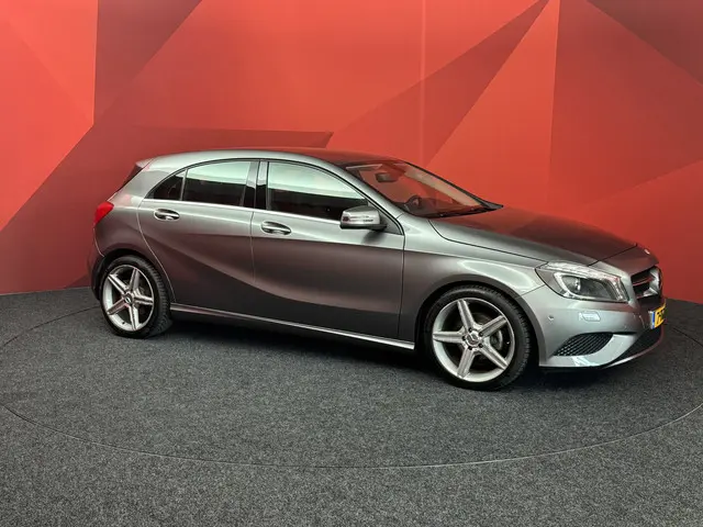 Mercedes-Benz A-Klasse 180 2014 Benzine 15