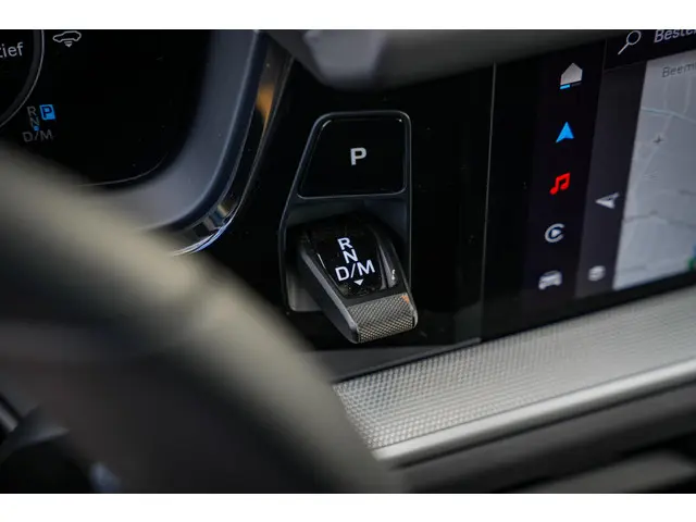 Porsche Cayenne 3.0 E-Hybrid 2024 Hybride Benzine 15