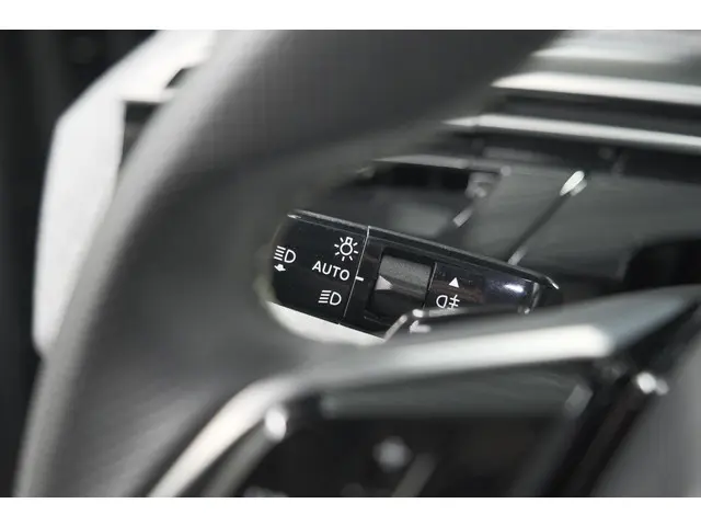 Peugeot 3008 1.2 Hybrid 136 GT 2025 Hybride Benzine 35