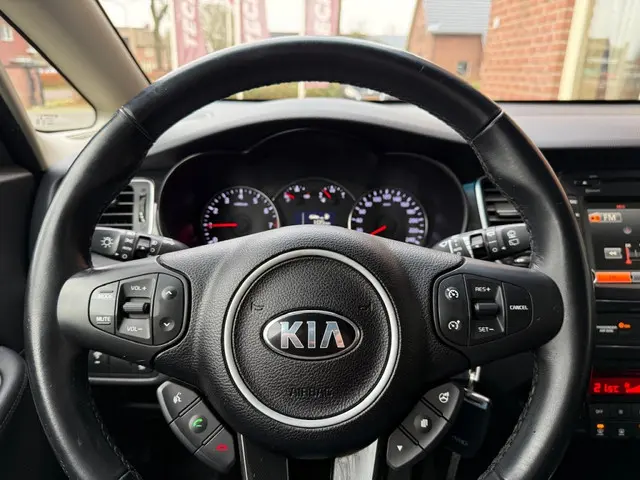 Kia Carens 1.6 GDi ExecutiveL. 2016 Benzine 12