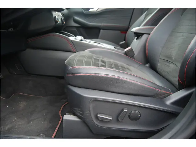 Ford Kuga 2.5 PHEV ST-Line X 225PK 2022 Hybride Benzine 19