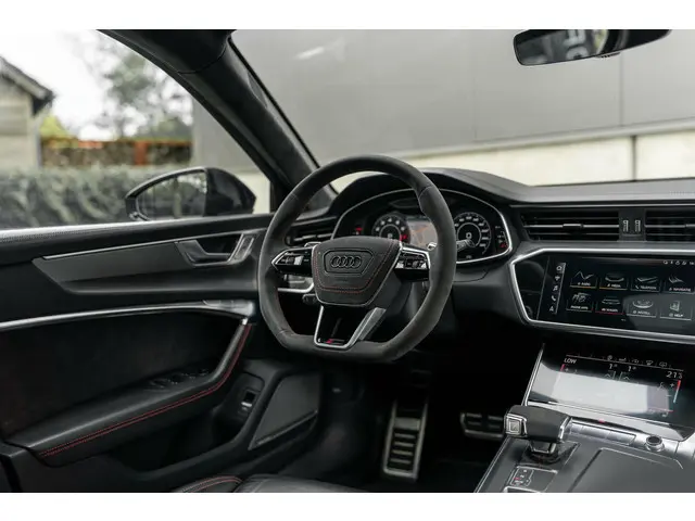 Audi RS6 A6 Avant TFSI quattro 2019 Benzine 33