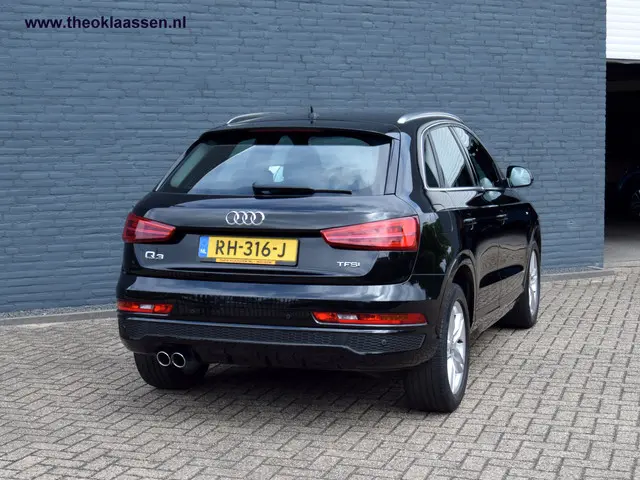 Audi Q3 1.4 TFSI CoD Sport S Line Edition 2017 Benzine 6