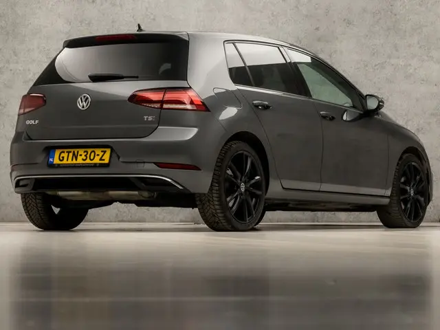 Volkswagen Golf 1.4 TSI Highline R Sport 2017 Benzine 5