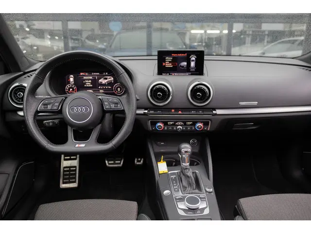 Audi A3 Sportback 1.5 TFSI S Line Edition 2018 Benzine 16