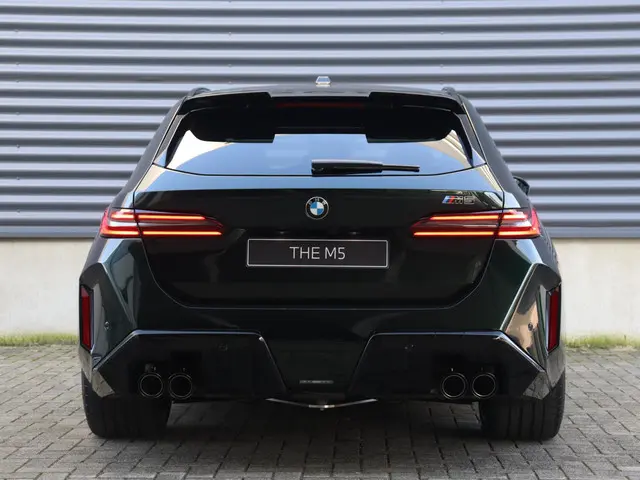 BMW M5 Touring 2026 Hybride Benzine 4