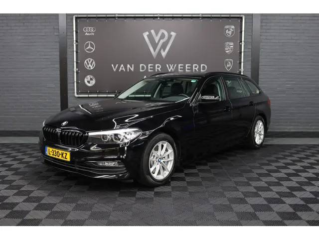 BMW 5 Serie Touring 530i High Executive | 2018 Benzine