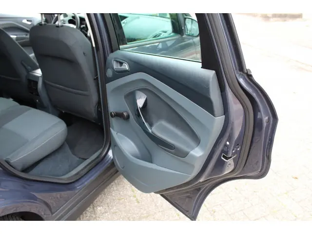 Ford C-MAX 1.0 Lease Tit. 2014 Benzine 19
