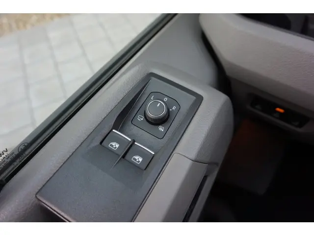 MAN TGE 3.140 2024 Diesel 26