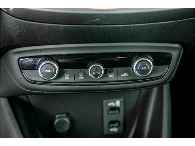 Opel Crossland X 1.2 Turbo Innovation 2018 Benzine 33