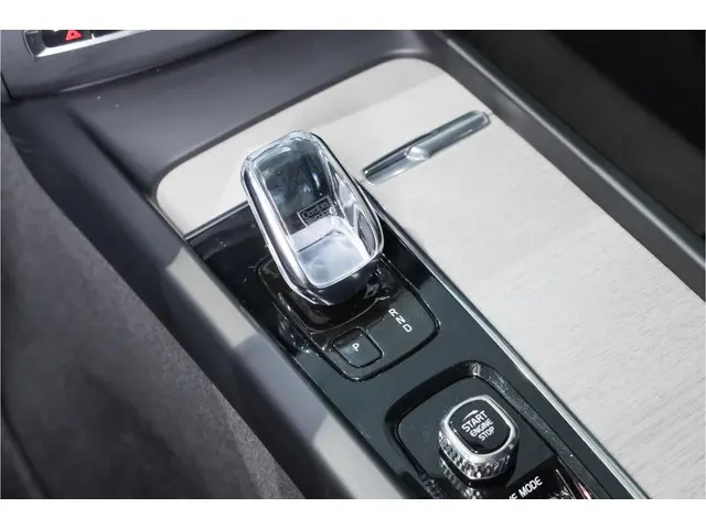 Volvo XC60 2.0 B5 Inscription 2020 Benzine 17