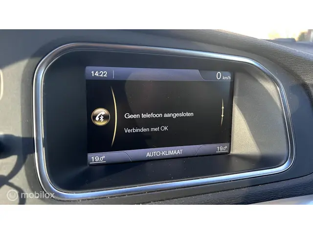 Volvo V40 1.6 T3 Momentum 2014 Benzine 14