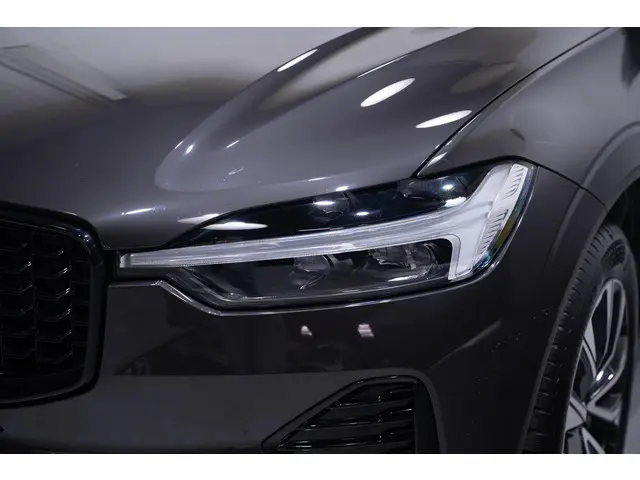 Volvo XC60 B5 Plus Dark 2023 Benzine 13
