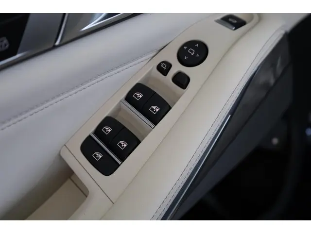 BMW X5 xDrive45e 2021 Hybride Benzine 23