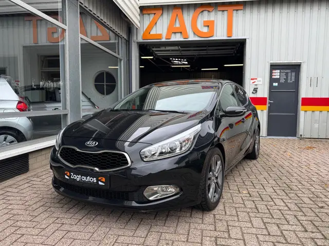 Kia cee'd 1.6 GDI Business Pack 2013 Benzine