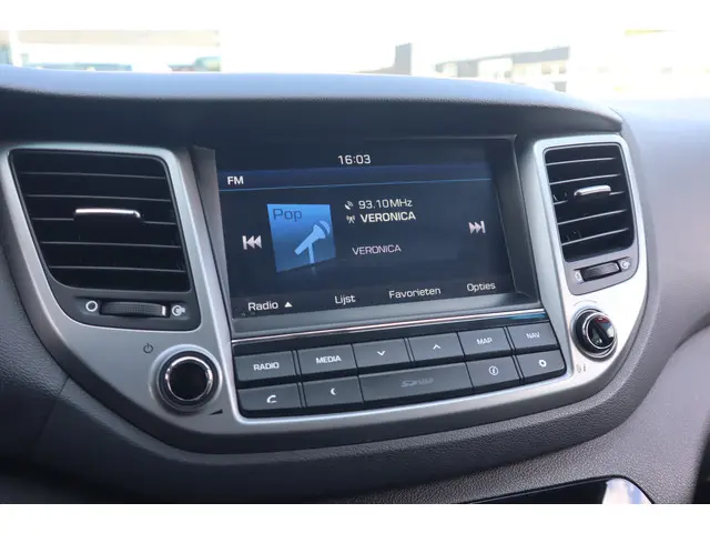 Hyundai Tucson 1.6 GDi i-Drive 2017 Benzine 34