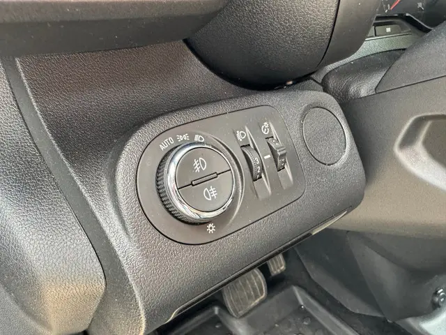 Opel Combo 1.5D L1H1 Edition 2020 Diesel 16