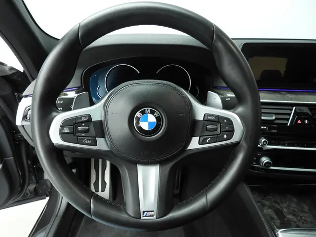 BMW 5 Serie 540i High Executive 2018 Benzine 13