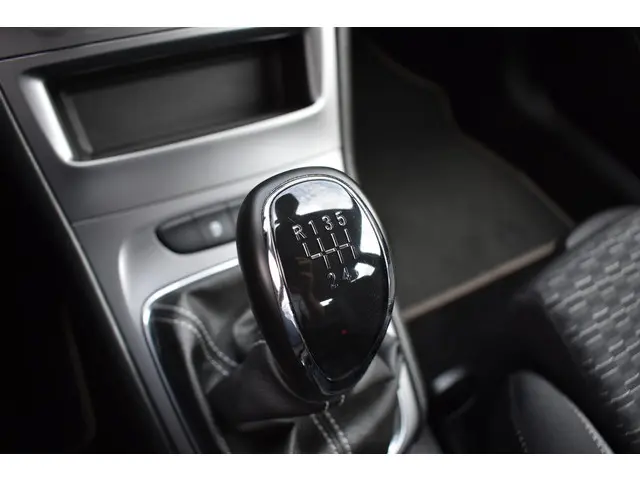 Opel Astra 1.2 Edition 2021 Benzine 26