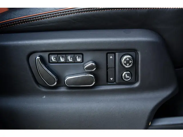 Bentley Bentayga 4.0 V8 First Edition 2021 Benzine 23