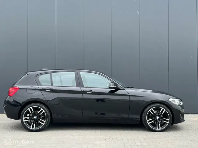 BMW 1 Serie 118i Executive VERKOCHT! 2017 Benzine 7