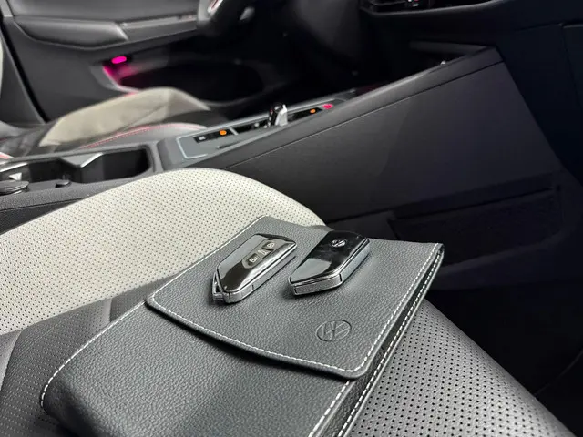 Volkswagen Golf 2.0 TSI GTI Clubsport 2021 Benzine 24