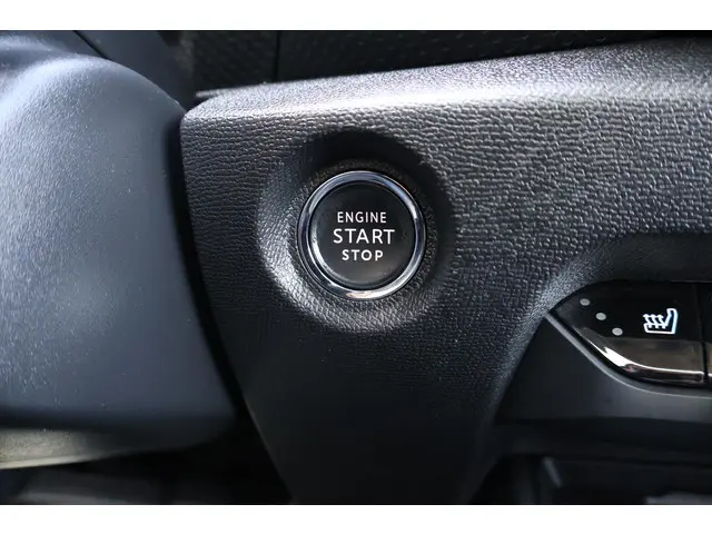Citroën C4 1.2 Puretech Shine Pack Business 2023 Benzine 24