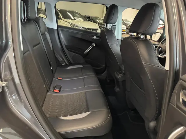 Peugeot 2008 1.2 PureTech Allure 2018 Benzine 14
