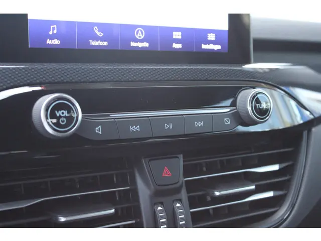 Ford Kuga 2.5 PHEV ST-Line 2024 Hybride Benzine 29