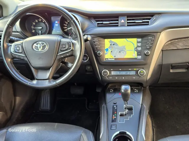 Toyota Avensis 1.8 VVT-i Executive 2017 Benzine 24