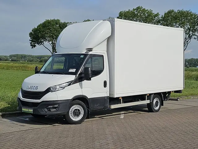 Iveco Daily 35S18 2022 Diesel 2