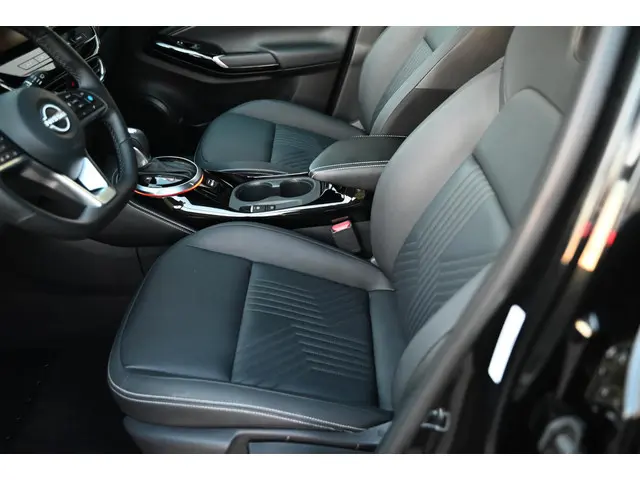 Nissan Juke 1.0 DIG-T Tekna 2025 Benzine 15