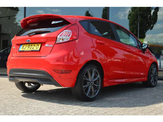 Ford Fiesta 1.0 ECOBOOST ST-LINE 2016 Benzine 8