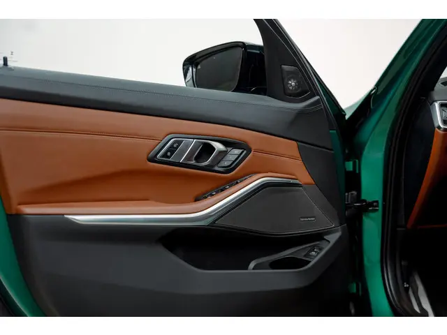 BMW M3 3-serie Touring xDrive Comp 2023 Benzine 31