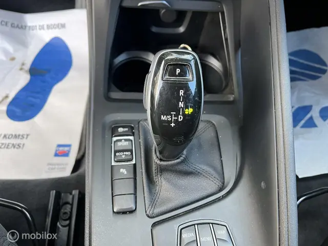 BMW X1 sDrive18i High Executive 2019 Benzine 26