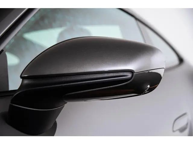 Porsche 911 3.0 Carrera 4 GTS 2022 Benzine 25
