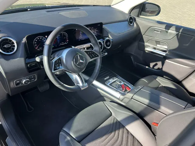 Mercedes-Benz GLA 250 e Luxury Line 2023 Hybride Benzine 5