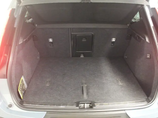 Volvo XC40 2.0 B3 Plus Bright 2022 Hybride Benzine 29