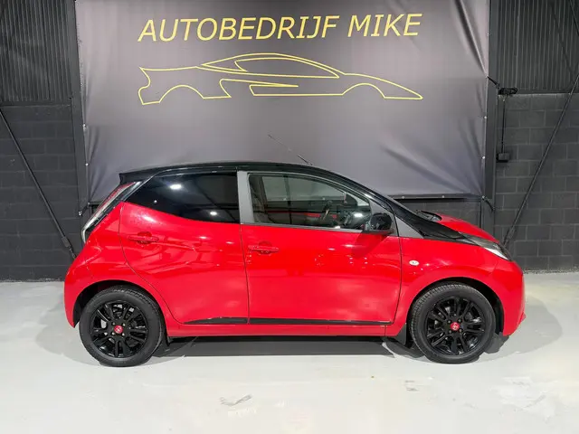 Toyota Aygo 1.0 VVT-i x-cite 2018 Benzine 5