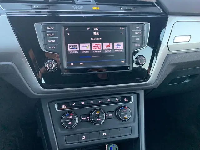 Volkswagen Touran 1.2 TSI Trendline 7p 2017 Benzine 7