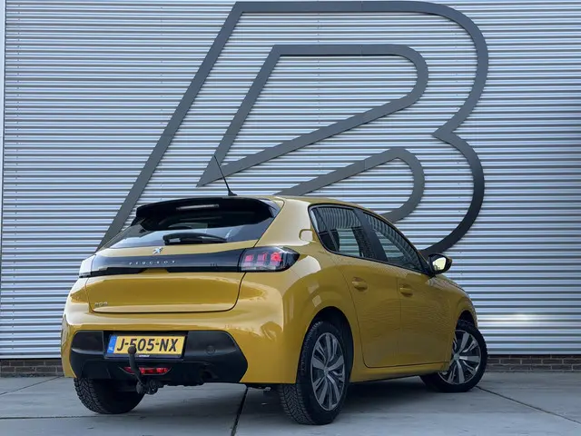 Peugeot 208 1.2 PureTech Active 2020 Benzine 7