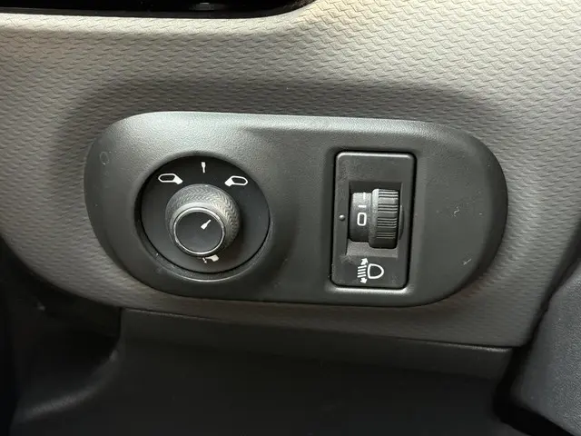 Citroën C4 Cactus 1.2 PureTech Feel 2019 Benzine 18