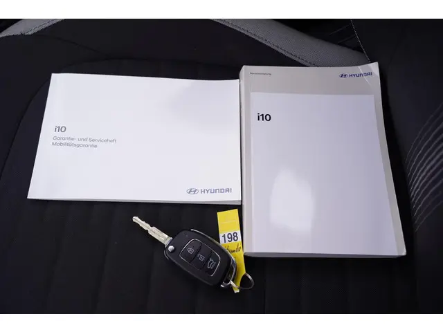 Hyundai i10 1.0 Select 2023 Benzine 44