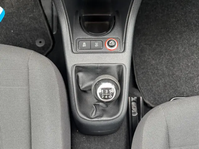 Volkswagen up! 1.0 move up! BlueM. 2015 Benzine 16