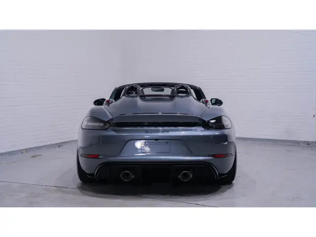 Porsche 718 Spyder RS 2024 Benzine 12