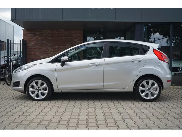 Ford Fiesta 1.25 2017 Benzine 5