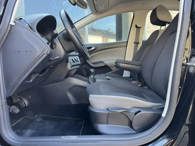 SEAT Ibiza 1.0 EcoTSI Style Connect Carplay 2016 Benzine 6
